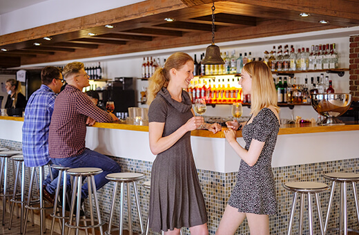 Bar Bernsteinsee
